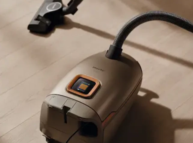 Dulkių siurblys Miele Guard M1, spalva: “Terra” raudona aprašymas - Prekės nuotrauka