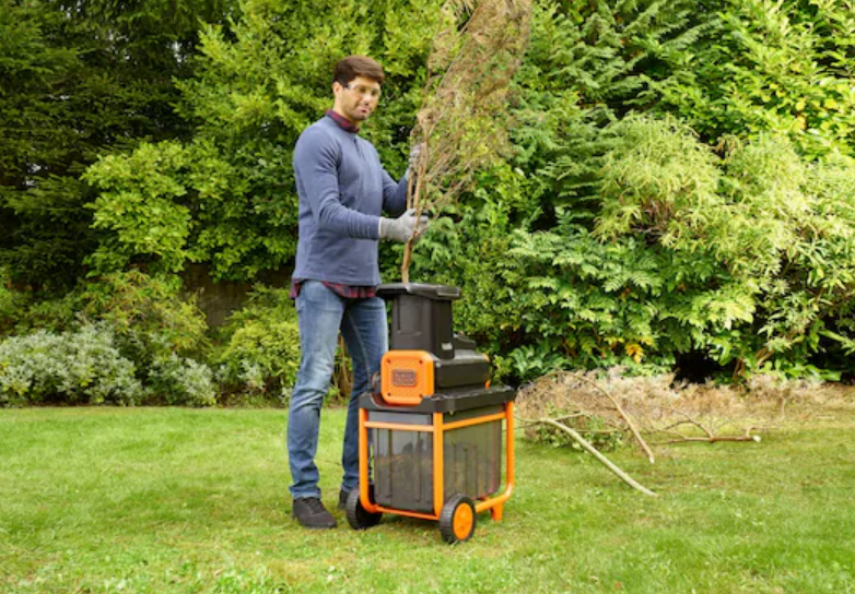 Black & Decker Elektrinis tylus šakų smulkintuvas BEGAS5800 aprašymas - Prekės nuotrauka