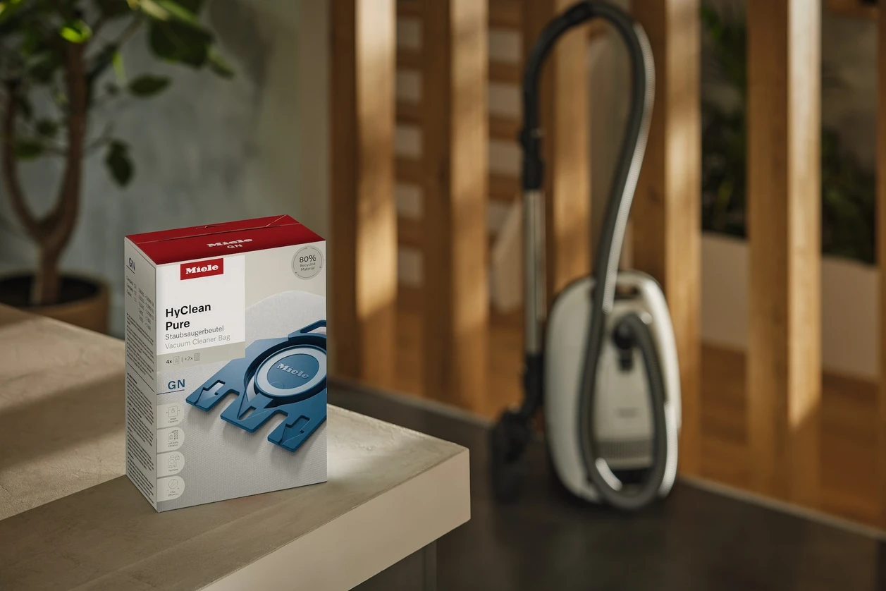 Dulkių maišeliai Miele HyClean Pure TU, 3.5Ltr. aprašymas - Prekės nuotrauka Dulkių maišeliai Miele HyClean Pure TU, 3.5Ltr. aprašymas - Prekės nuotrauka