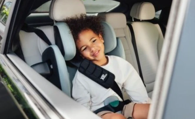 Britax Römer automobilinė kėdutė KIDFIX PRO Style, 100-150cm, spalva: rusva aprašymas - Prekės nuotrauka