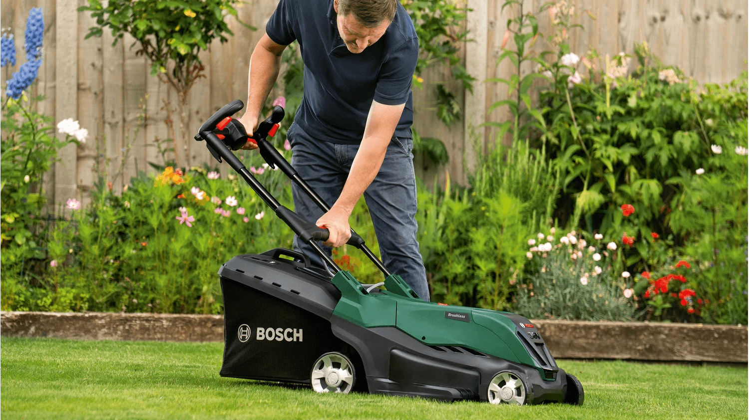 Vejapjovė Bosch AdvancedRotak 36V-40-650 - 1 x 4,0 Ah akumuliatorius | kroviklis (06008B9F00) aprašymas - Prekės nuotrauka