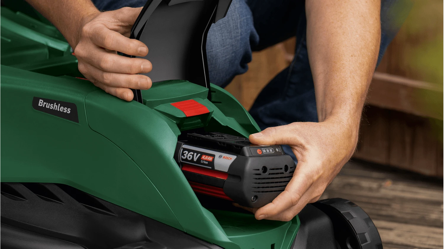 Vejapjovė Bosch AdvancedRotak 36V-40-650 - 1 x 4,0 Ah akumuliatorius | kroviklis (06008B9F00) aprašymas - Prekės nuotrauka