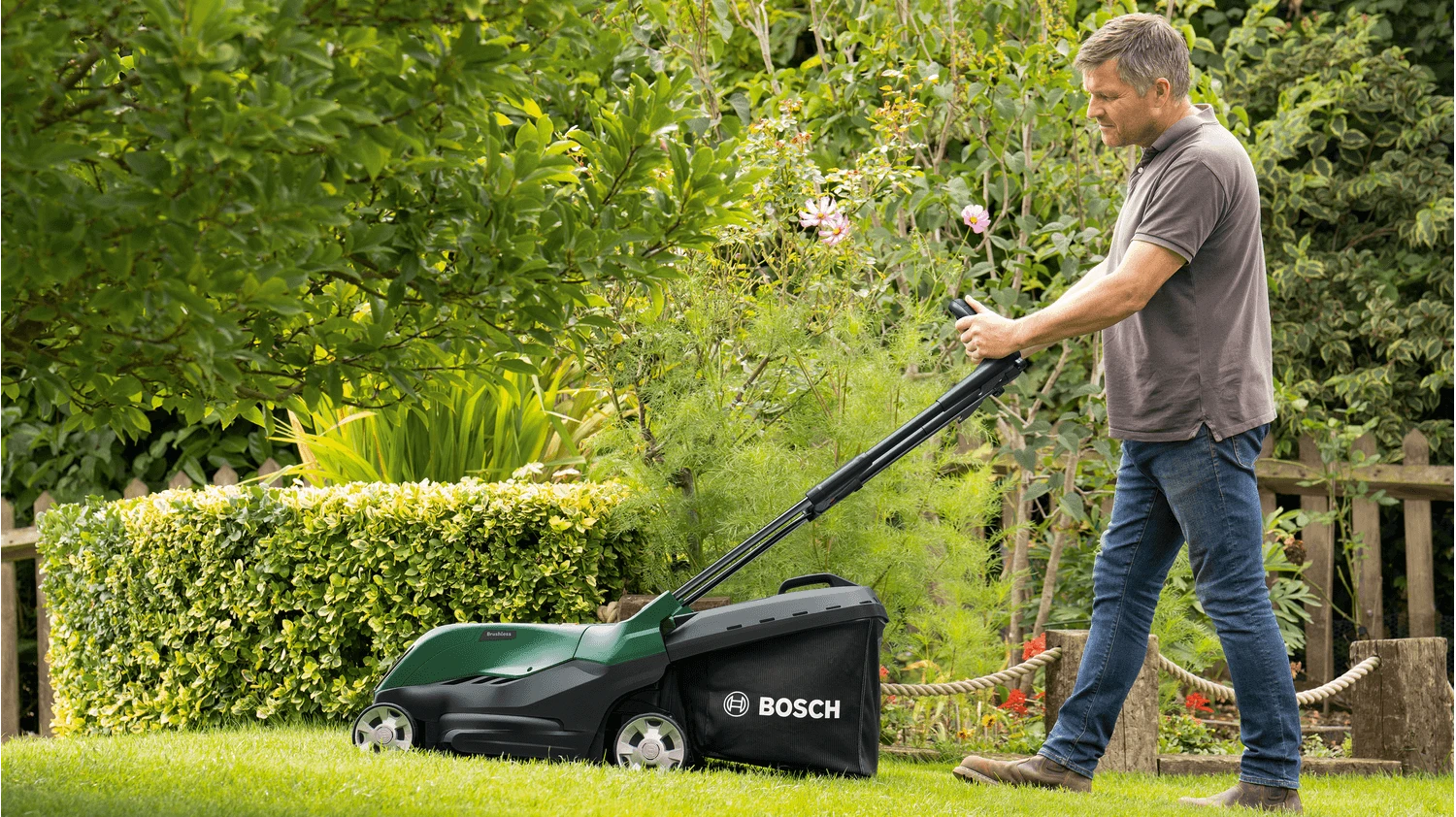 Vejapjovė Bosch AdvancedRotak 36V-40-650 - 1 x 4,0 Ah akumuliatorius | kroviklis (06008B9F00) aprašymas - Prekės nuotrauka