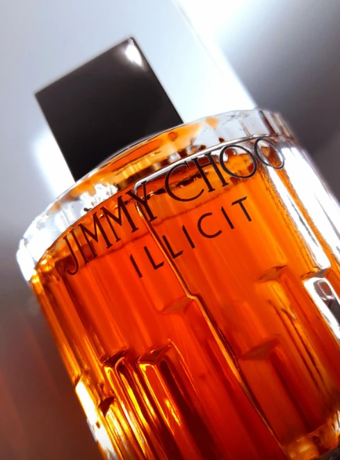 Kvepalai moterims Jimmy Choo Illicit EDP, 40 ml aprašymas - Prekės nuotrauka