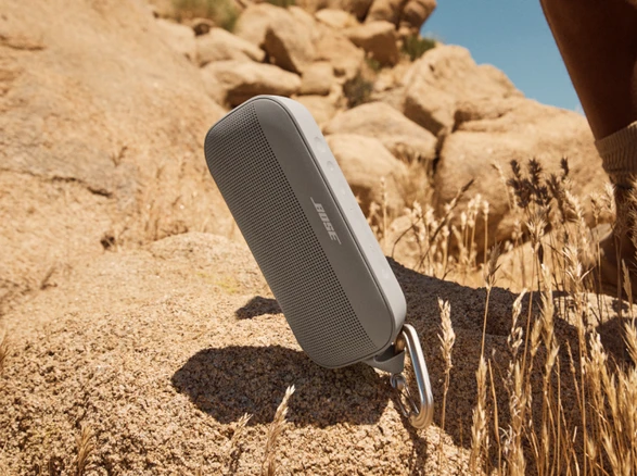 Nešiojama Bluetooth kolonėlė Bose SoundLink Flex II, Juoda aprašymas - Prekės nuotrauka