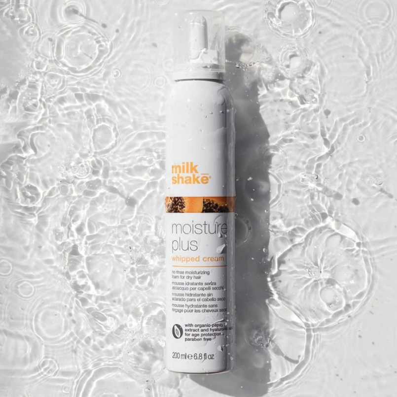 MILK_SHAKE moisture plus whipped cream drėkinamosios putos sausiems plaukams, 200ml aprašymas - Prekės nuotrauka