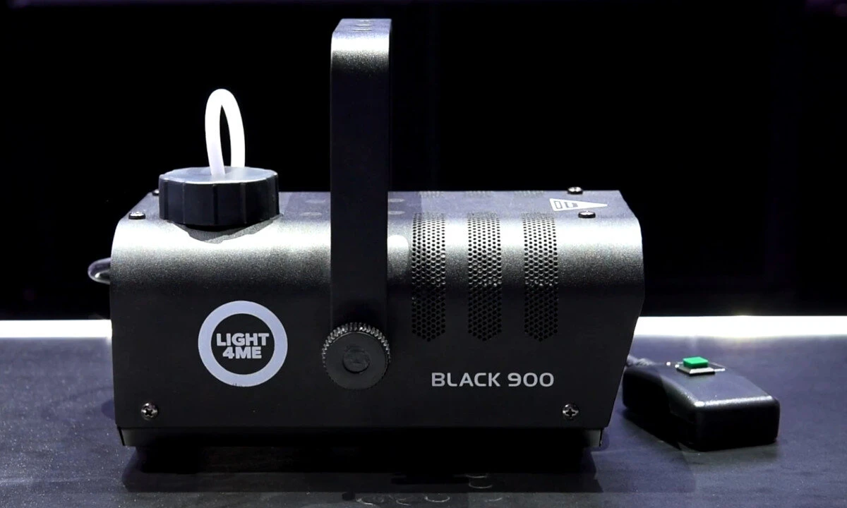 Rūko dūmų mašina LIGHT4ME Black 900 aprašymas - Prekės nuotrauka