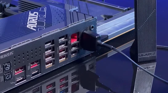 Pagrindinė plokštė GIGABYTE B850 AORUS ELITE WIFI7 ICE aprašymas - Prekės nuotrauka