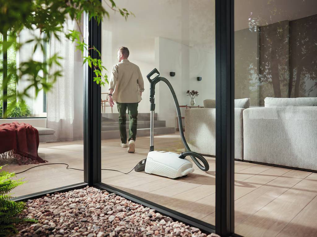 Dulkių siurblys Miele Guard L1 Red Pulse, Raudonas aprašymas - Prekės nuotrauka