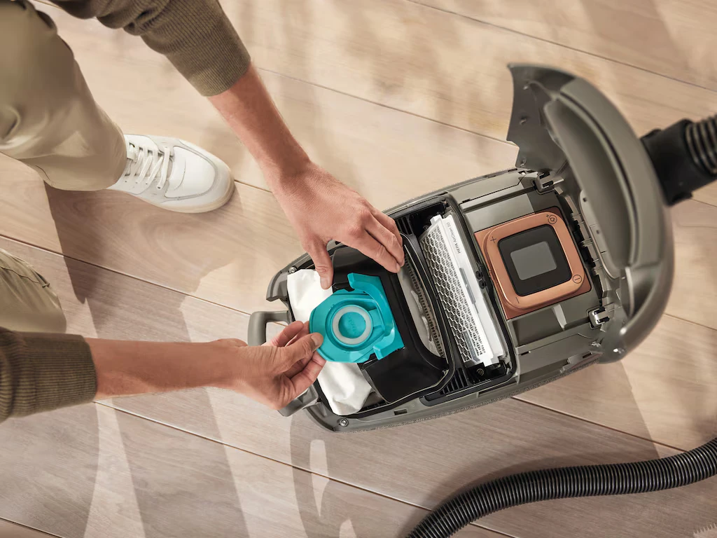 Dulkių siurblys Miele Guard L1 Red Pulse, Raudonas aprašymas - Prekės nuotrauka