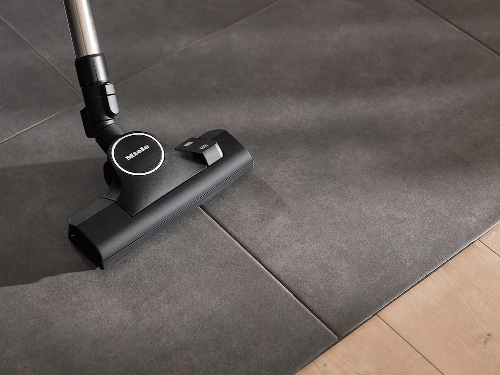 Dulkių siurblys Miele Guard L1 Red Pulse, Raudonas aprašymas - Prekės nuotrauka