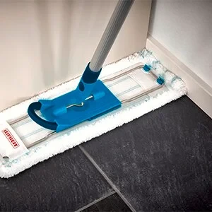 Grindų plovimo rinkinys Leifheit Press Profi Compact aprašymas - Prekės nuotrauka Grindų plovimo rinkinys Leifheit Press Profi Compact aprašymas - Prekės nuotrauka