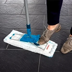 Grindų plovimo rinkinys Leifheit Press Profi Compact aprašymas - Prekės nuotrauka Grindų plovimo rinkinys Leifheit Press Profi Compact aprašymas - Prekės nuotrauka