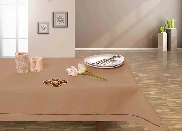 Staltiesė Decor Tephani Classic, 40x140 cm, smėlio spalvos aprašymas - Prekės nuotrauka