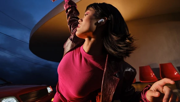 Ausinės Bose QuietComfort Ultra Earbuds (2 gen.), Juodos ir aukso spalvos aprašymas - Prekės nuotrauka