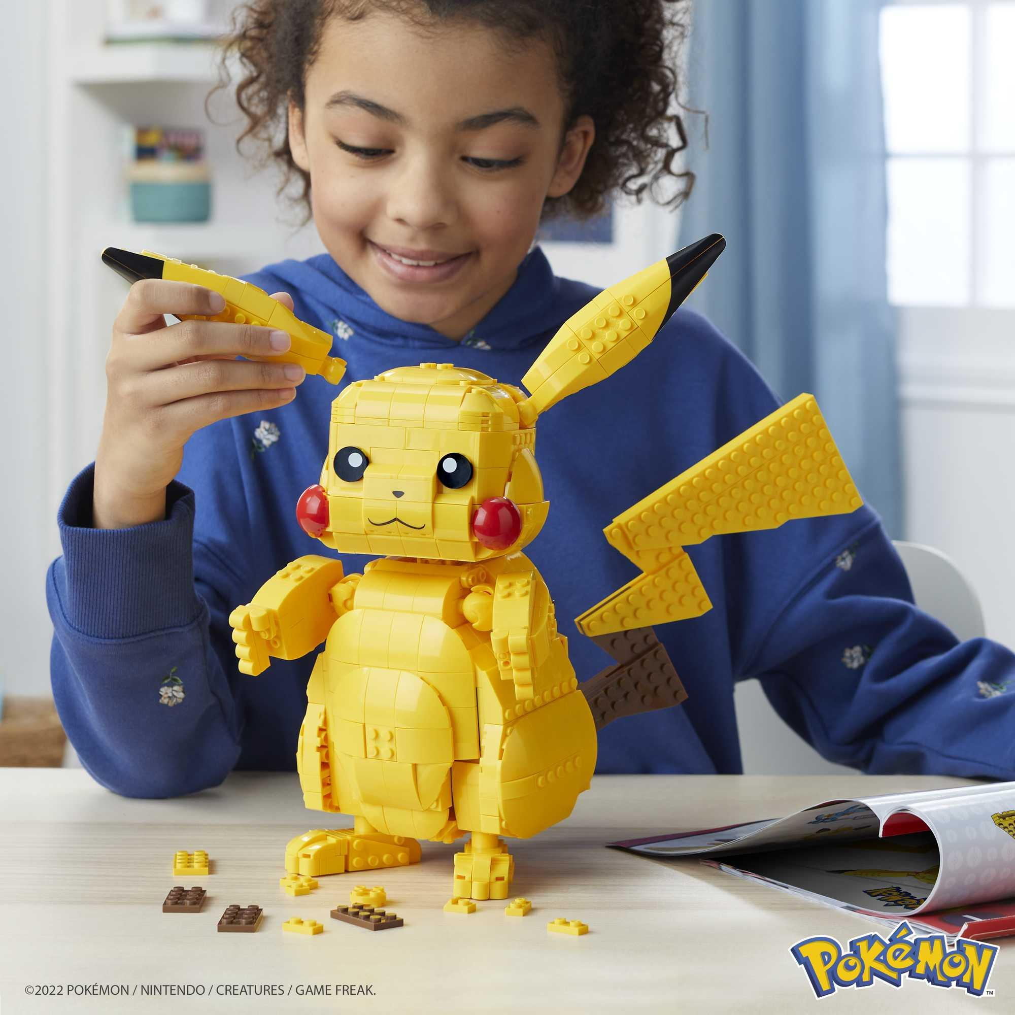 Mega Construx „Pokemon“ rinkinys „Didysis Pikachu“, ~33 cm (FVK81) aprašymas - Prekės nuotrauka