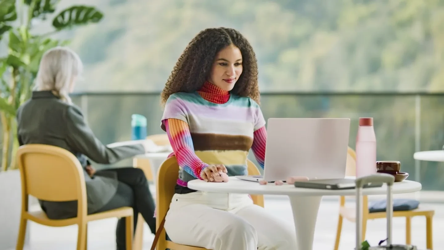 Belaidė pelė Logitech MX Anywhere 3S, šviesiai pilkos spalvos aprašymas - Prekės nuotrauka