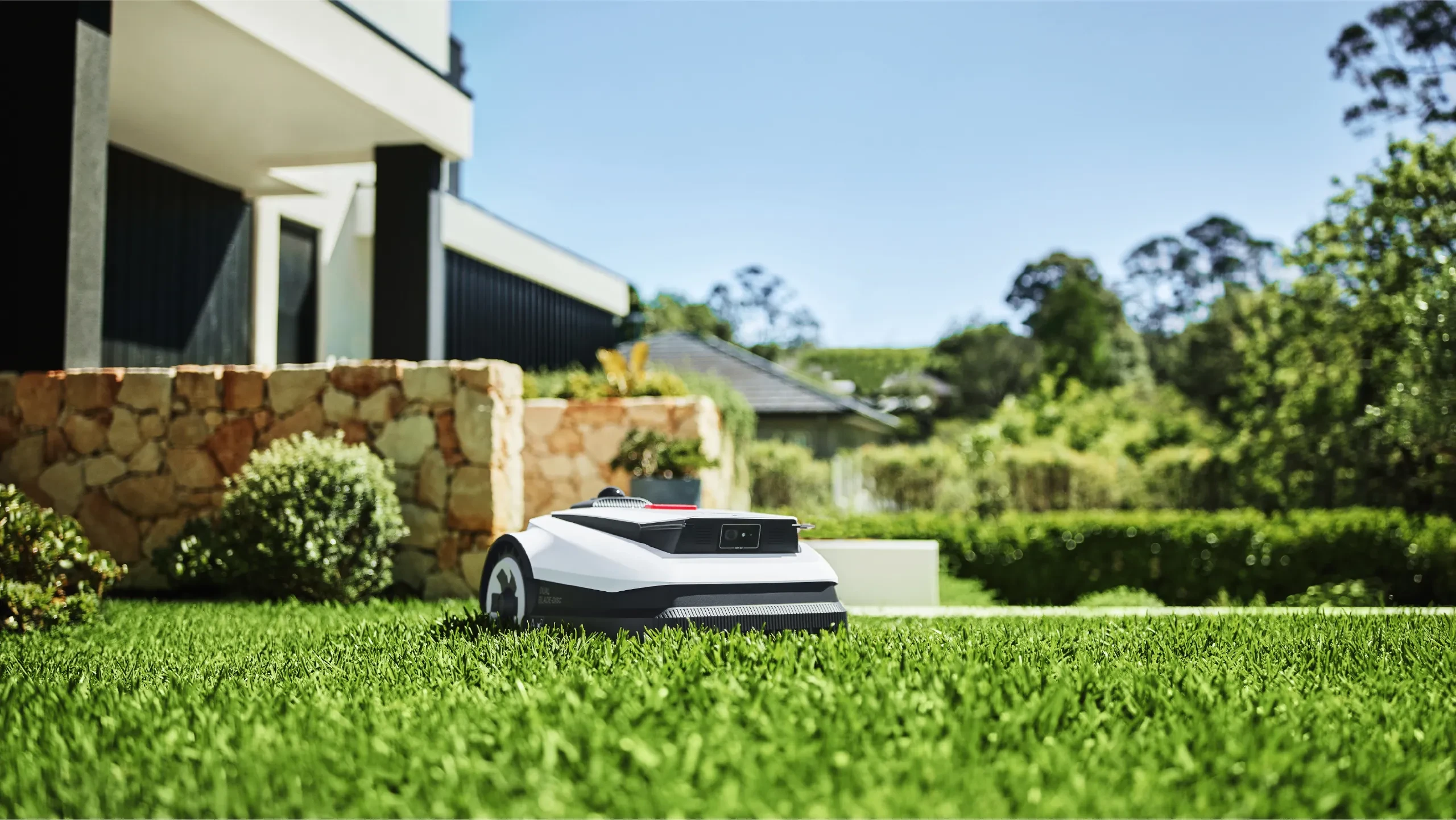 Ecovacs belaidis vejos robotas Goat A3000 LiDAR PRO su kraštų pjovimo funkcija aprašymas - Prekės nuotrauka