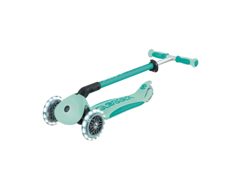 Paspirtukas GLOBBER Go Up Deluxe Lights, pastelinis rožinis aprašymas - Prekės nuotrauka