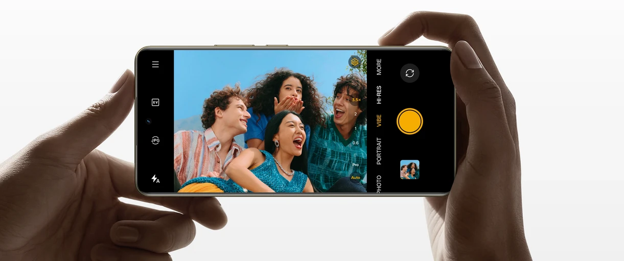 Išmanusis telefonas REALME 16 Pro+ 5G 8/256GB Master Gold aprašymas - Prekės nuotrauka