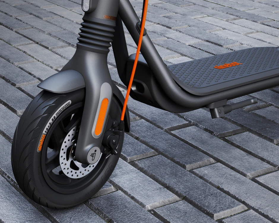 Elektrinis paspirtukas Ninebot by Segway Kickscooter F2 Pro E, Juodas aprašymas - Prekės nuotrauka