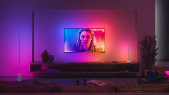 Philips Hue Hue White and Color Ambiance Essential lempučių rinkinys (2x E27 lamputės + jungiklis) aprašymas - Prekės nuotrauka