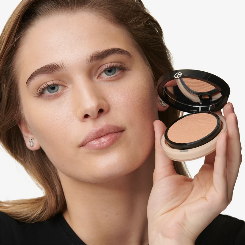 Sausa biri pudra Armani Luminous Silk Glow Fusion Powder, 3,5 g, spalva: 5.5 aprašymas - Prekės nuotrauka