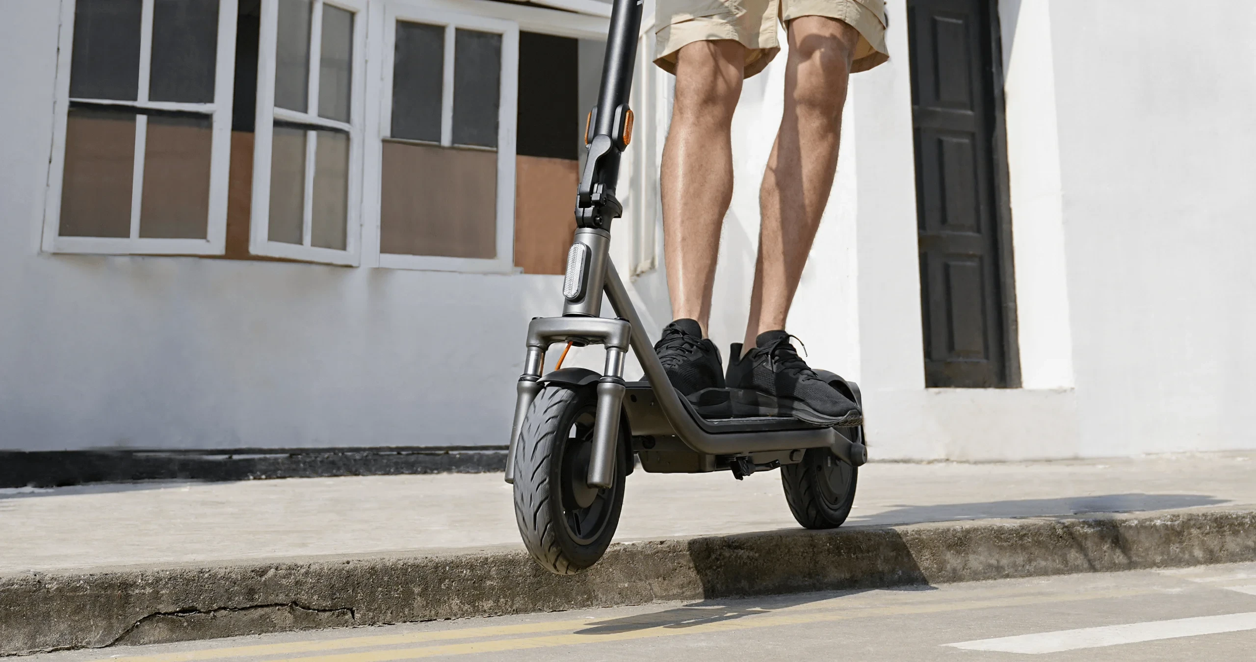 Elektrinis paspirtukas Xiaomi Electric Scooter 6 Lite aprašymas - Prekės nuotrauka