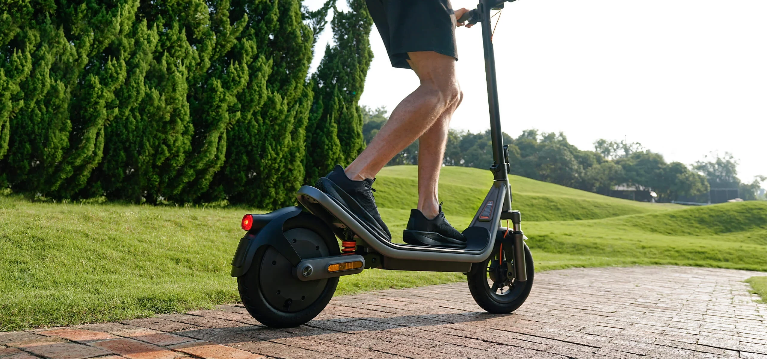 Elektrinis paspirtukas Xiaomi Electric Scooter 6, juodas aprašymas - Prekės nuotrauka
